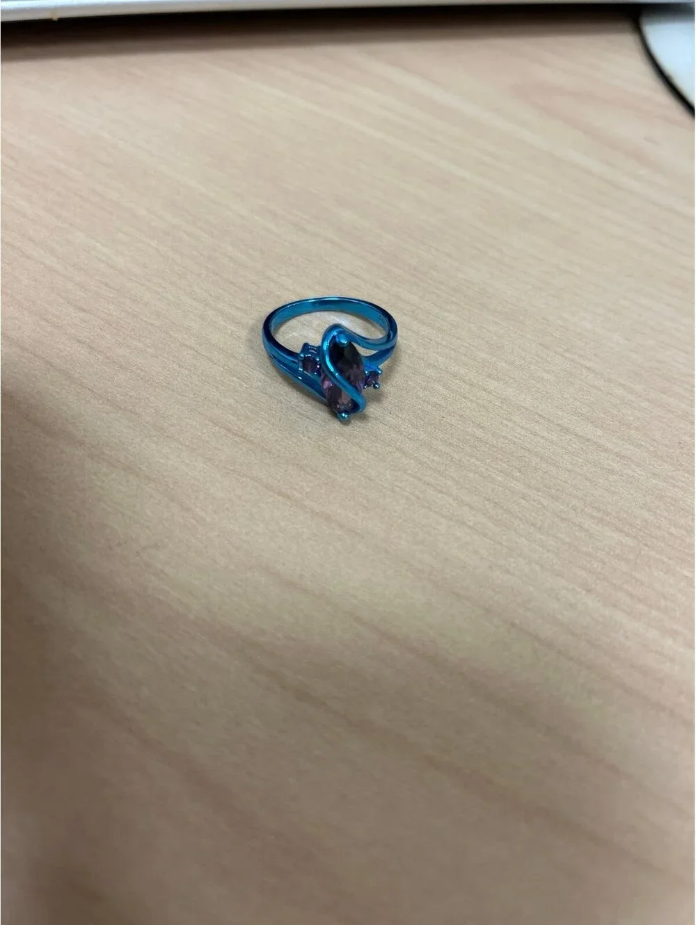 N/A blue toned